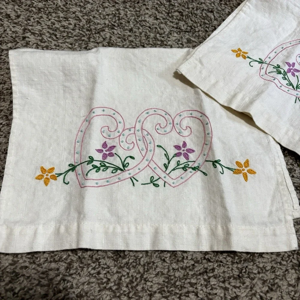 Vintage Set Of 2 Linen Hand Embroidered Floral Tea Towels, 18.5x11.5